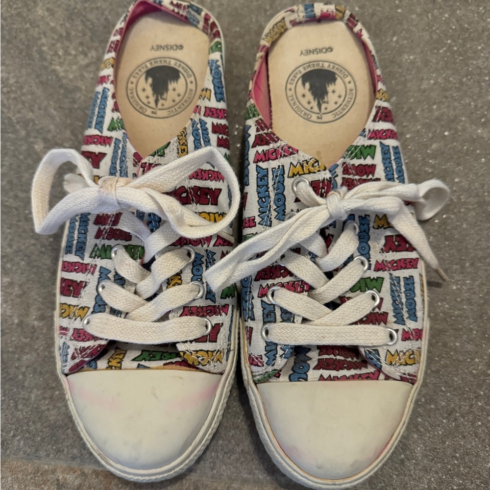 🔥Disney slip on shoes